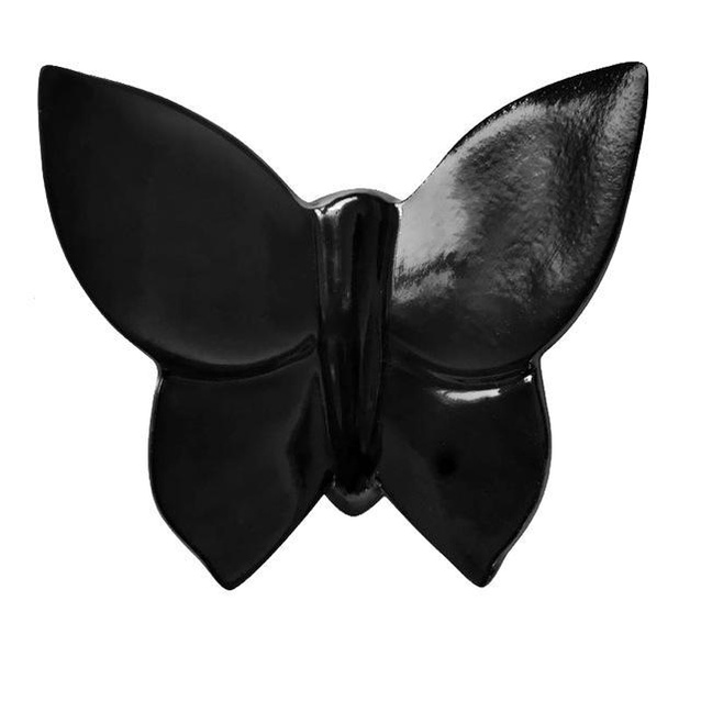 Бабочка черная купить. Настенный декор бабочки. Чёрные декоративные бабочки. Бабочка черного цвета 842540. Лакированная бабочка для бабочки.